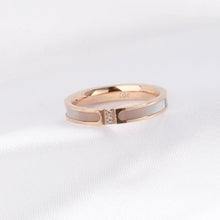 Nhẫn LAMY Nirvana Crystal Ring Rose Gold CDE8007