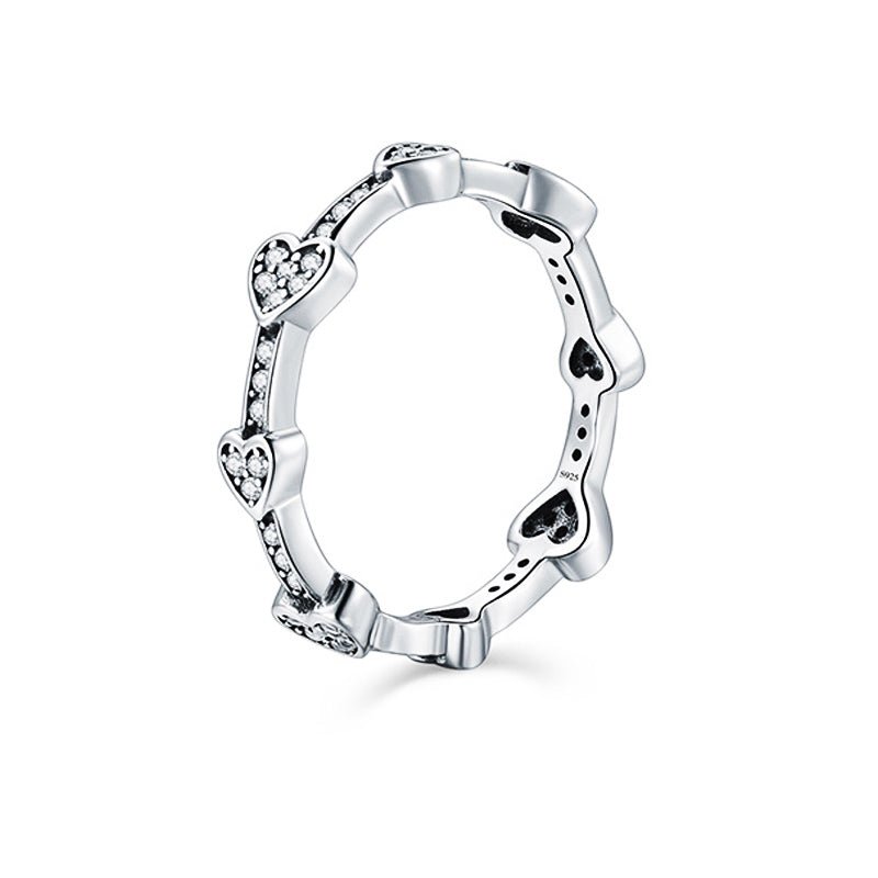 Alluring Hearts Ring Silver