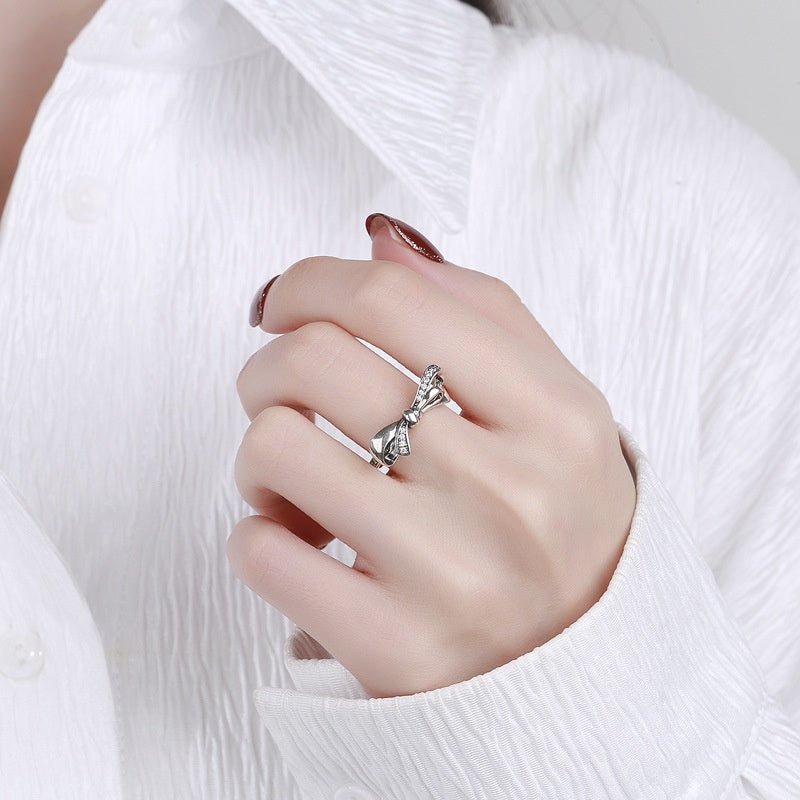 Bow Gorgeous Ring Silver