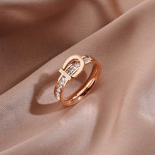 Nhẫn LAMY Love Forever Crystal Rose Gold Ring CDE8010