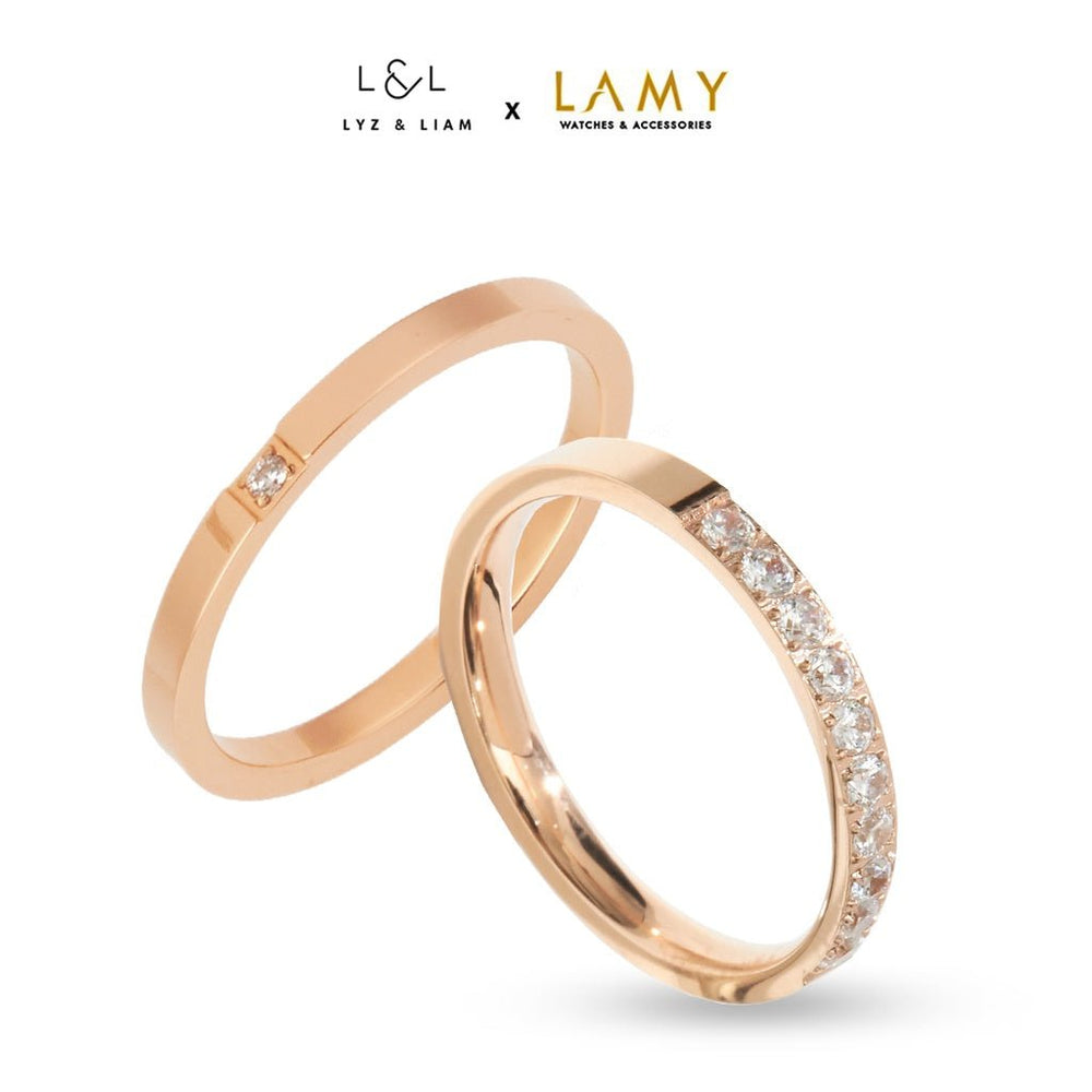 Lyz & Liam Semi-Eternity Ring, hai mẫu đai mảnh: một mẫu gắn chìm một viên đá nhỏ