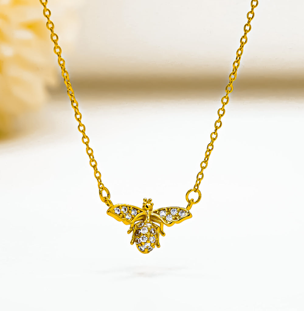 Sweet Bee Necklace Gold