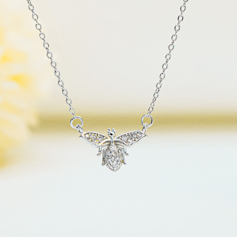 Sweet Bee Necklace Silver