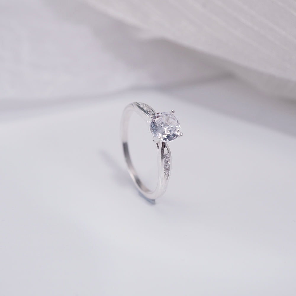 Gemstone Gleam Ring Silver