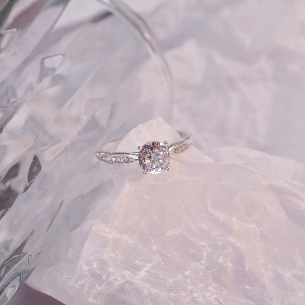 Gemstone Gleam Ring Silver