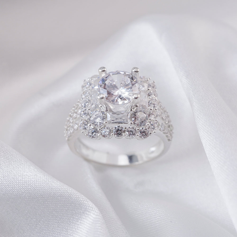 Luxurious Queen's Ring Silver - 8224SV