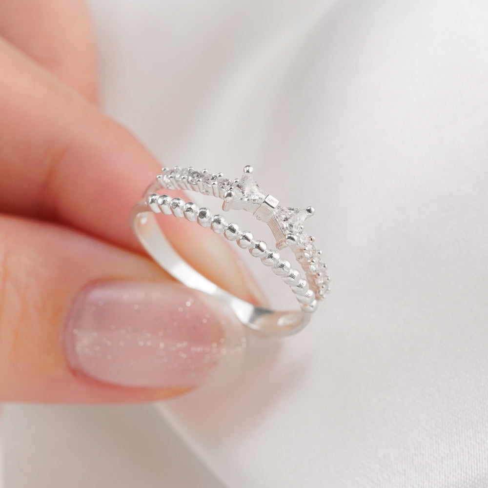 Distinctive Tiara Ring Silver