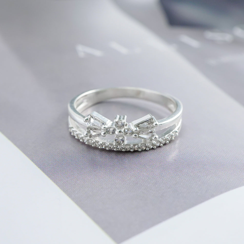 Contemporary Bow Ring Silver - 8250SV