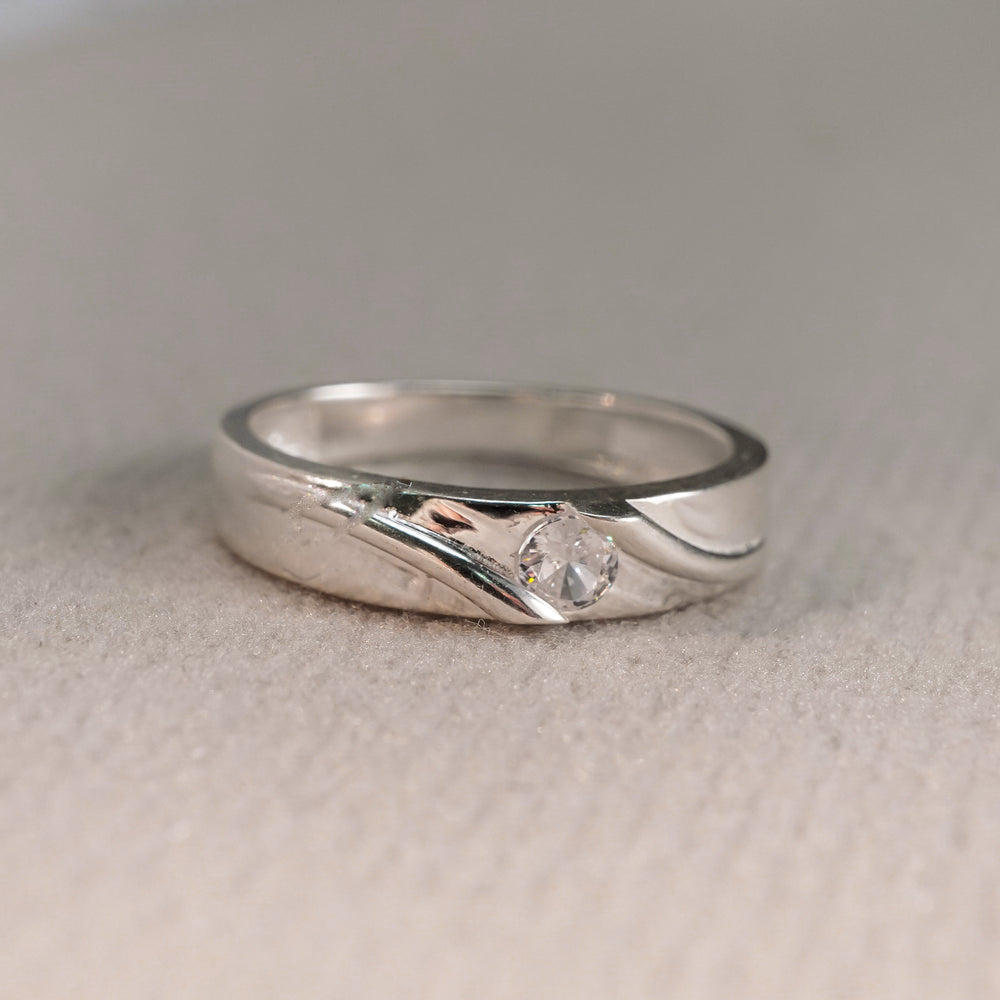 Gemstone-Studded Couple Ring Silver