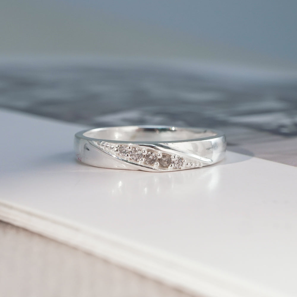 Modern Gem-Studded Ring Silver