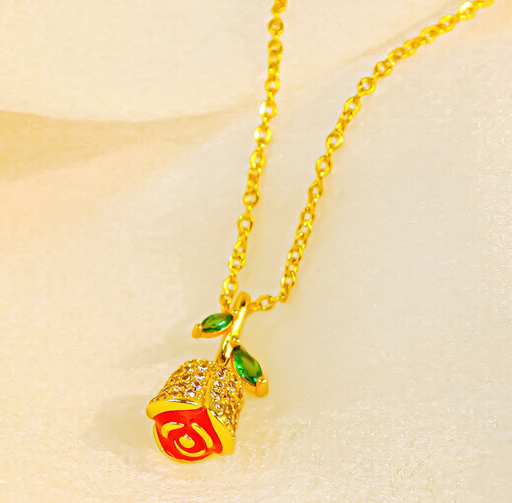 Love Rosebud Necklace Gold