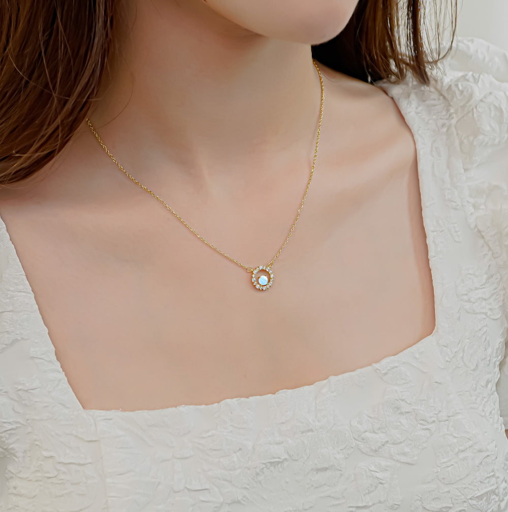 Sunburst Necklace Gold