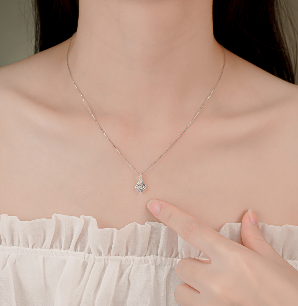 Infinite Love Necklace Silver
