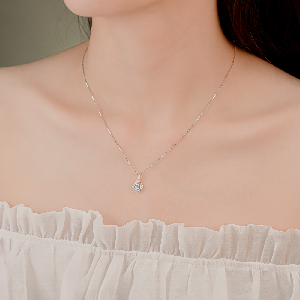 Infinite Love Necklace Silver