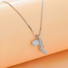 Dây chuyền kim cương Moissanite LAMY Leaflight Charm 5 ly kiểm định GRA CDEDN013 - Hàng chính hãng đã kiểm định