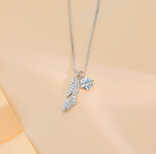 Dây chuyền kim cương Moissanite LAMY Leaflight Charm 5 ly kiểm định GRA CDEDN013 - Hàng chính hãng đã kiểm định