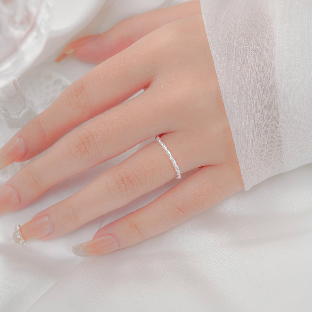 Elegant Classic Ring Silver, đai nhẫn trơn rất mảnh