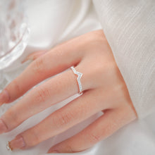 Nhẫn bạc nữ LAMY  V-Shaped Ring Silver CDE8327SV - Nhẫn bạc ta cao cấp