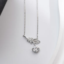 Dây chuyền kim cương Moissanite LAMY Falling Leaf 6.5 ly kiểm định GRA CDEDN014WH - Hàng chính hãng đã kiểm định