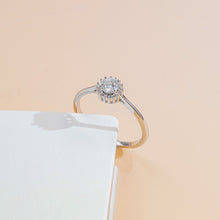 Nhẫn kim cương Moissanite LAMY Daisy Sparkle 4 ly kiểm định GRA CDEDR045 - Hàng chính hãng đã kiểm định