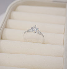 Nhẫn Bạc Nữ CDE Elegant Stone Ring Silver CDE8381 - Nhẫn bạc ta cao cấp