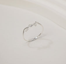 Nhẫn Bạc Nữ CDE Olive Leaf Silver Ring CDE8385SV - Nhẫn bạc ta cao cấp