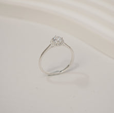 Nhẫn bạc nữ CDE Stone Flower Silver Ring CDE8354SV - Nhẫn bạc ta cao cấp