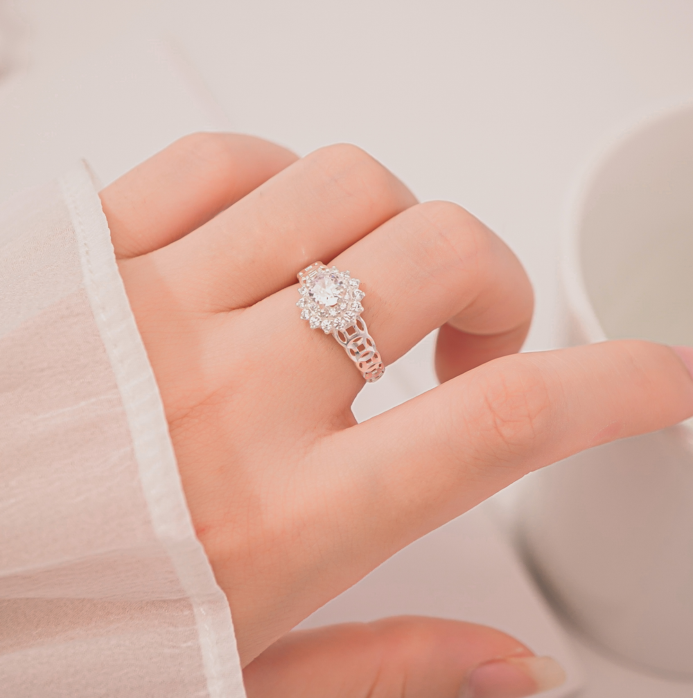 Lucky Coin Lotus Tower Ring Silver