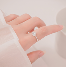 Nhẫn bạc nữ CDE Stone Flower Silver Ring CDE8354SV - Nhẫn bạc ta cao cấp