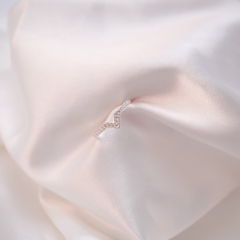 V-Shaped Ring Silver - 8327SV