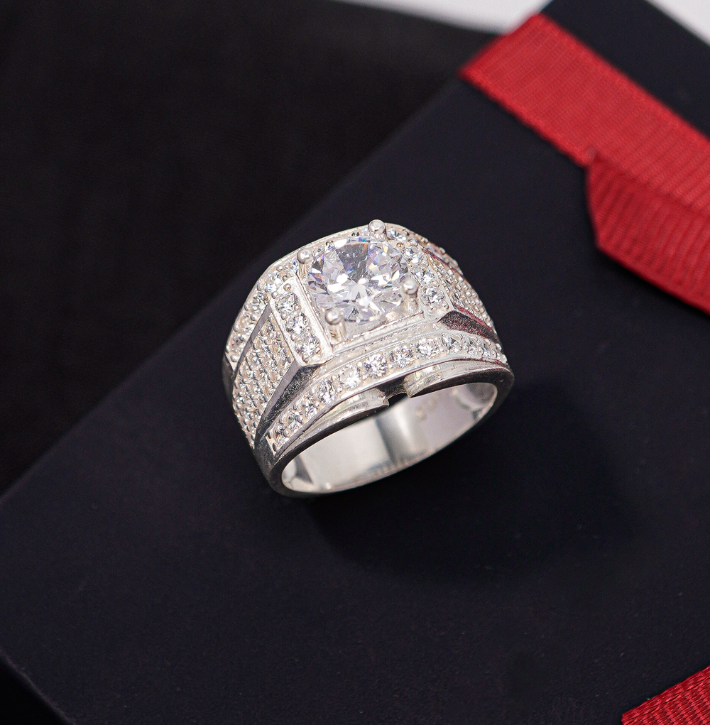 Unique Shiny Square Ring Silver