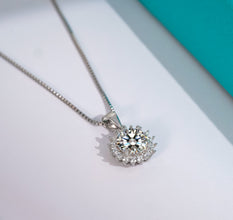 Dây chuyền kim cương Moissanite LAMY Blossom Luxe 6.5 ly kiểm định GRA CDEDN022WH - Hàng chính hãng đã kiểm định