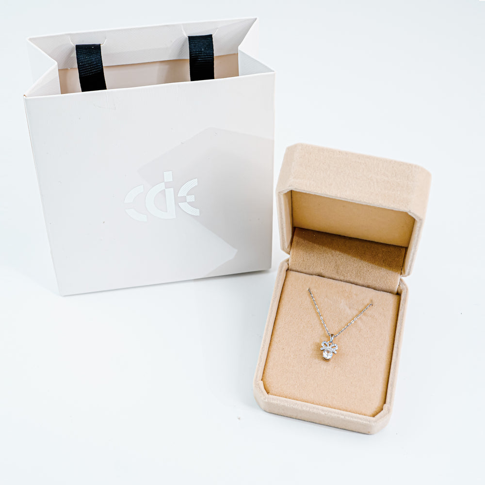 Bow Necklace Silver