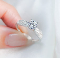 Nhẫn bạc nữ LAMY Queen Silver Ring CDE8284