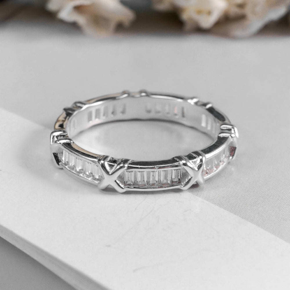 Eternity X Ring Silver, đai bản vừa gắn kín hàng đá chữ nhật
