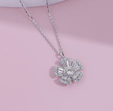 Dây chuyền kim cương Moissanite LAMY Crystal Bloom 5 ly CDEDN053WH - Hàng chính hãng đã kiểm định