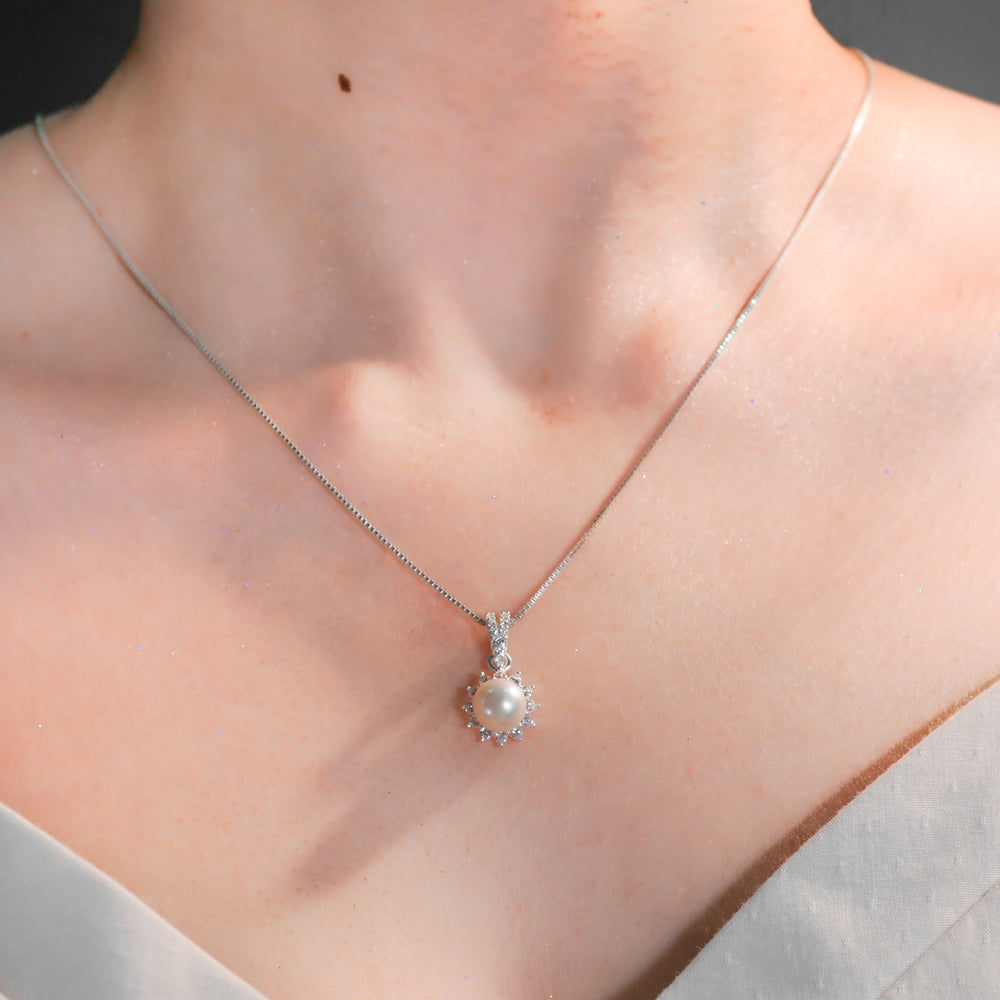 Pearl Flower Pendant Necklace Silver - 6249SV