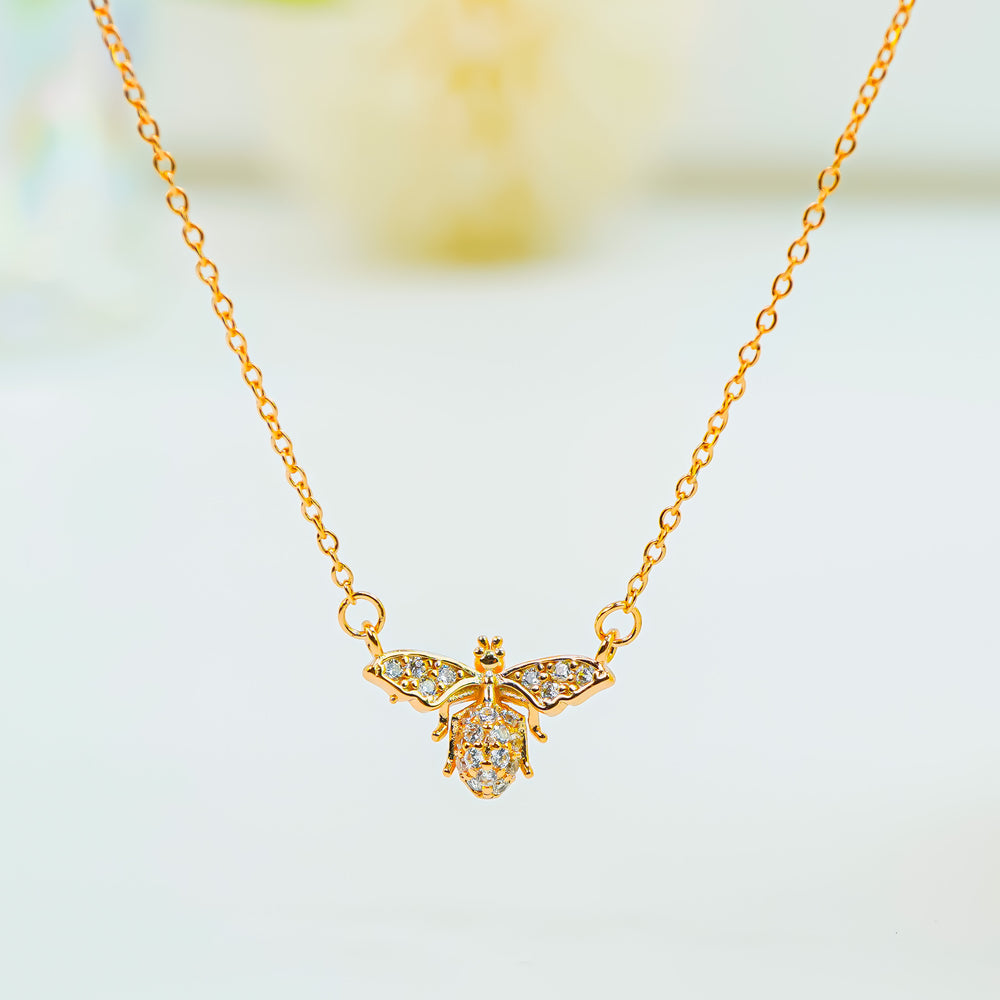 Sweet Bee Necklace Rose Gold