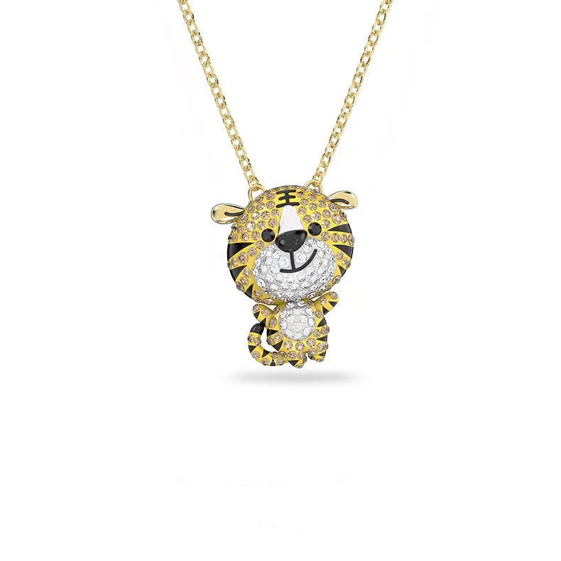 Zodiac Tiger Pendant, mặt hổ con ngồi