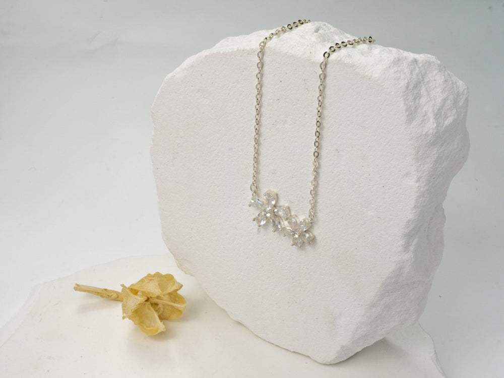 Sparkling Luxury Star Flower Shape Necklace Silver - 6167SV
