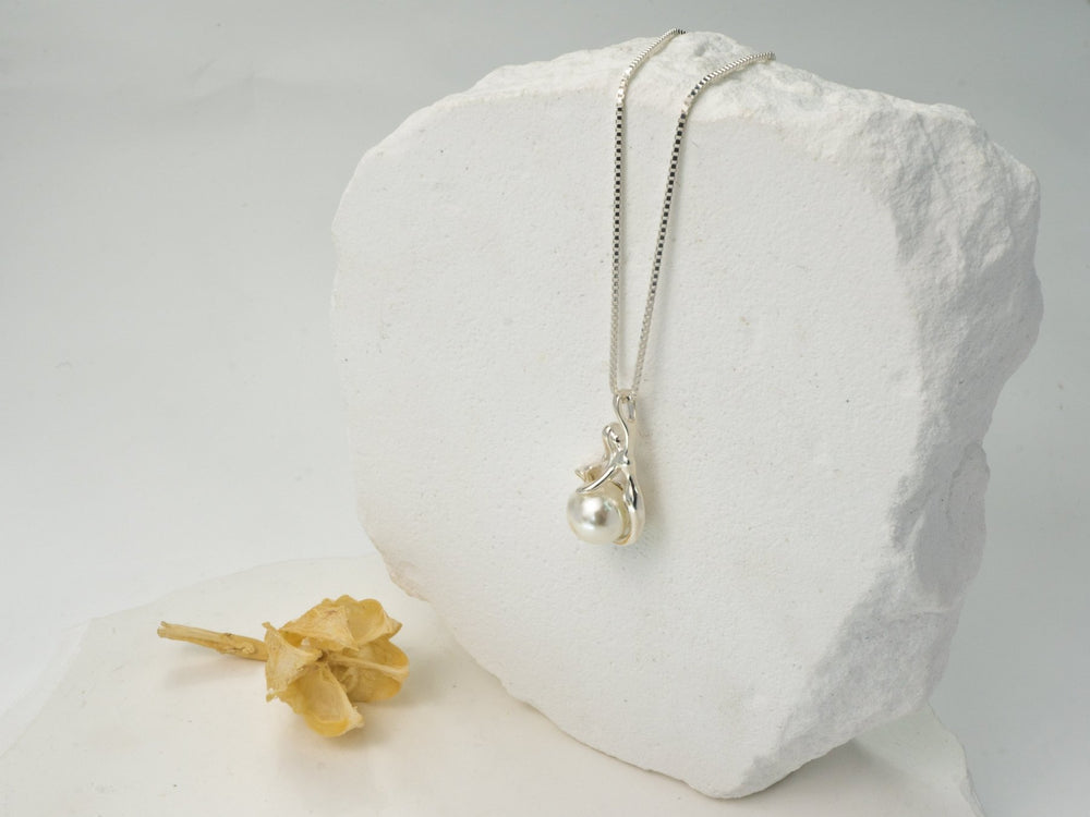 Sparkling Mermaid Tears Necklace Silver