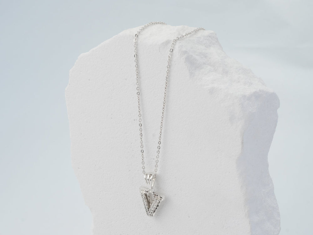 Sparkling Alphabet V Necklace - 6140SV