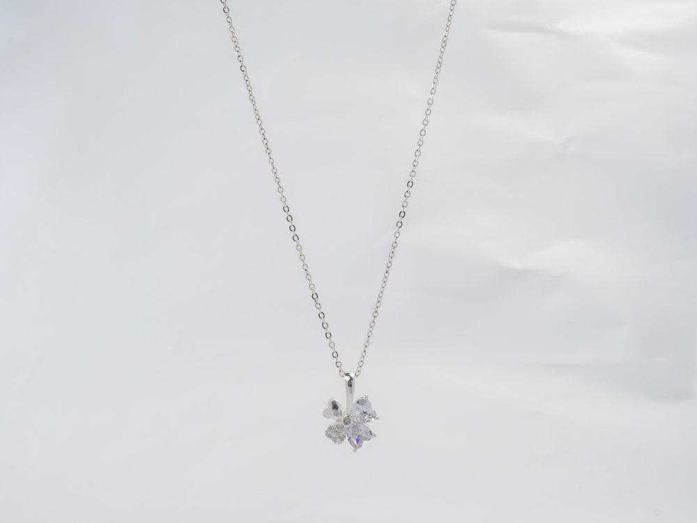Four Leaf Clover Necklace Silver