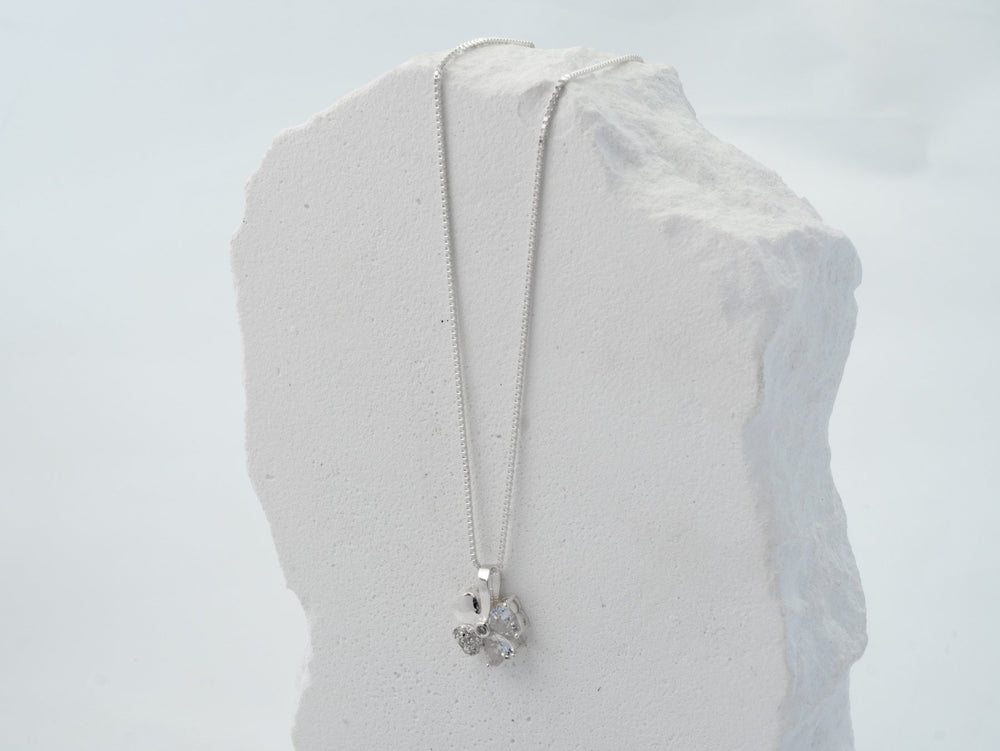 Four Leaf Clover Necklace Silver