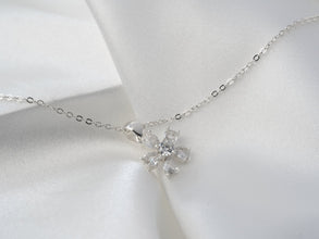 Dây chuyền bạc LAMY Sparkling Apricot Blossom Necklace Silver CDE6147SV