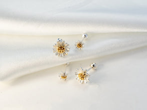 Khuyên tai nữ LAMY Sparkling Matricaria Chamomilla Silver Earrings CDE3086SV