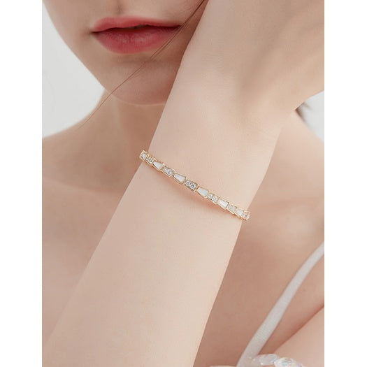 Lyz & Liam Viper Cuff Rose Gold - 2019RG đeo tay