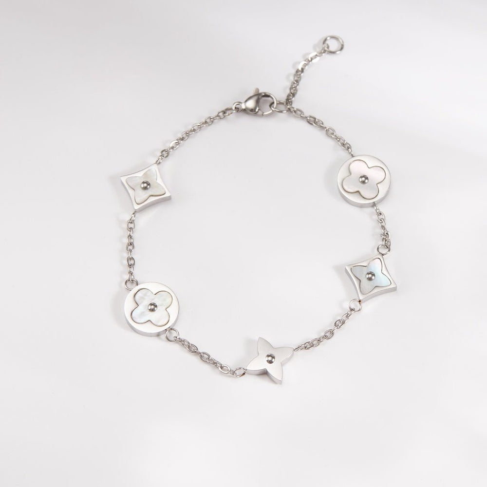 Four Leaf Flower Bracelet Silver White