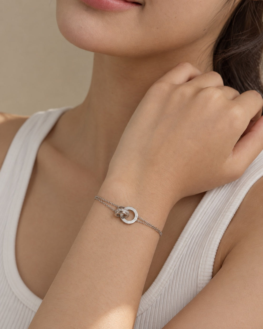 Sweet Love Unity Bracelet Silver - 2005SV - ảnh đeo