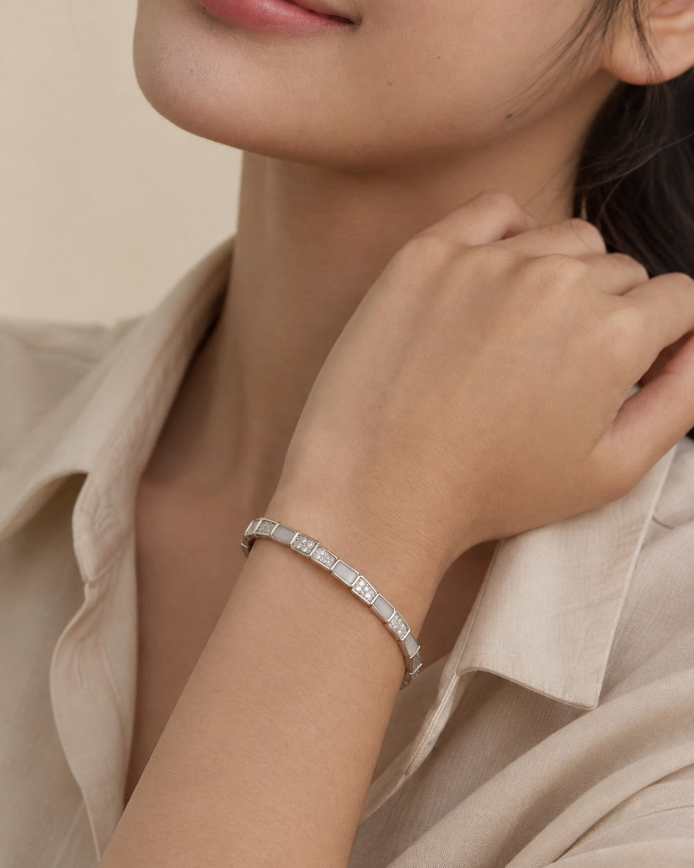 Lyz & Liam Viper Cuff Silver - 2019SV - ảnh đeo